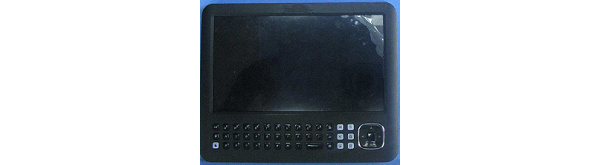 WR780 on Android-tabletti fyysisellä näppäimistöllä